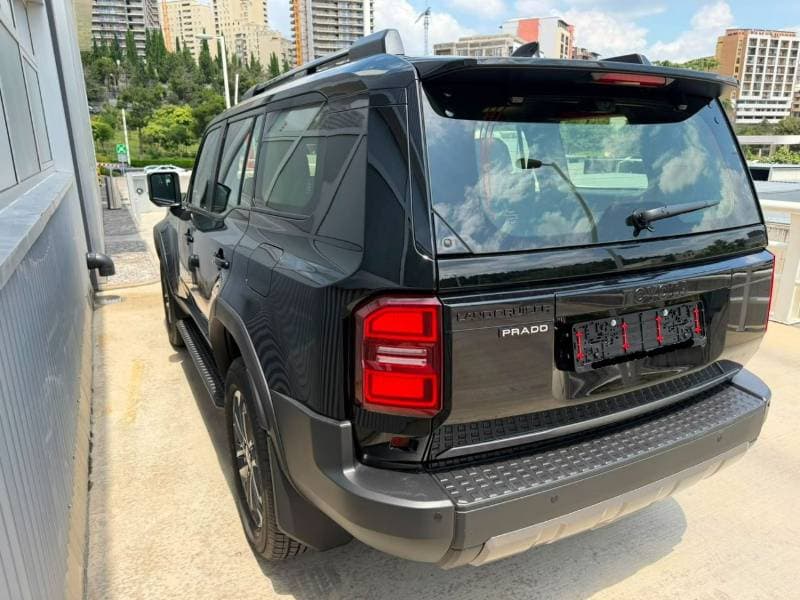 2026 Toyota Prado thumbnail 8