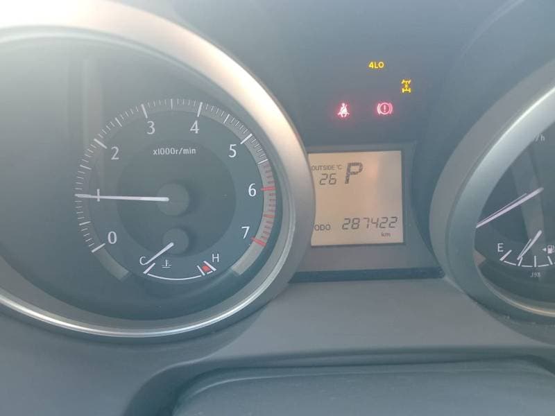 2015 Toyota Prado TX L thumbnail 7
