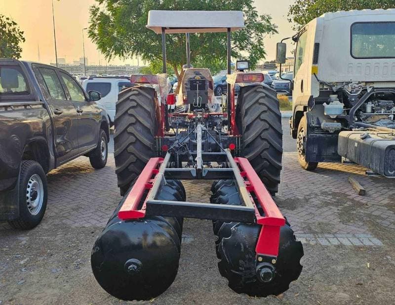 2025 Massey Ferguson 385 thumbnail 4