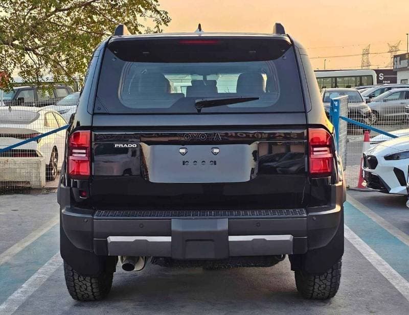 2026 Toyota Prado thumbnail 4