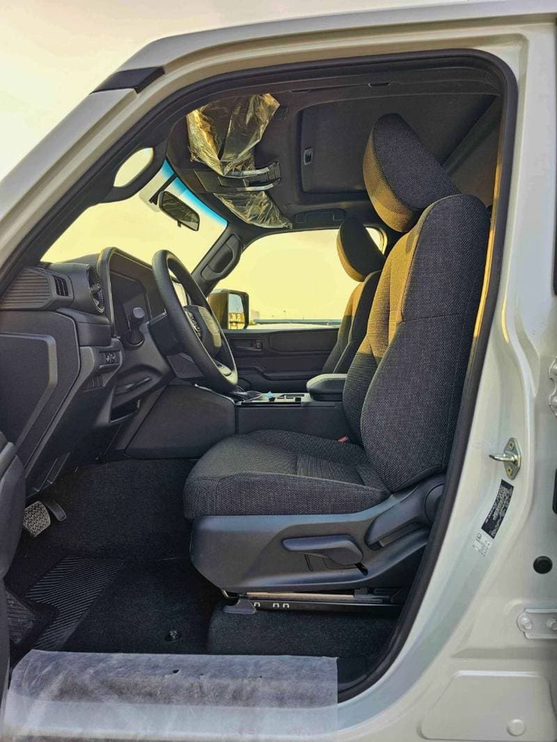2026 Toyota Prado GXR thumbnail 8