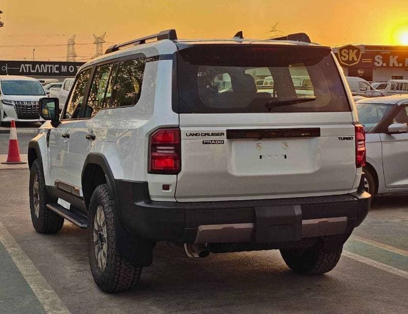 2026 Toyota Prado ADVENTURE thumbnail 6