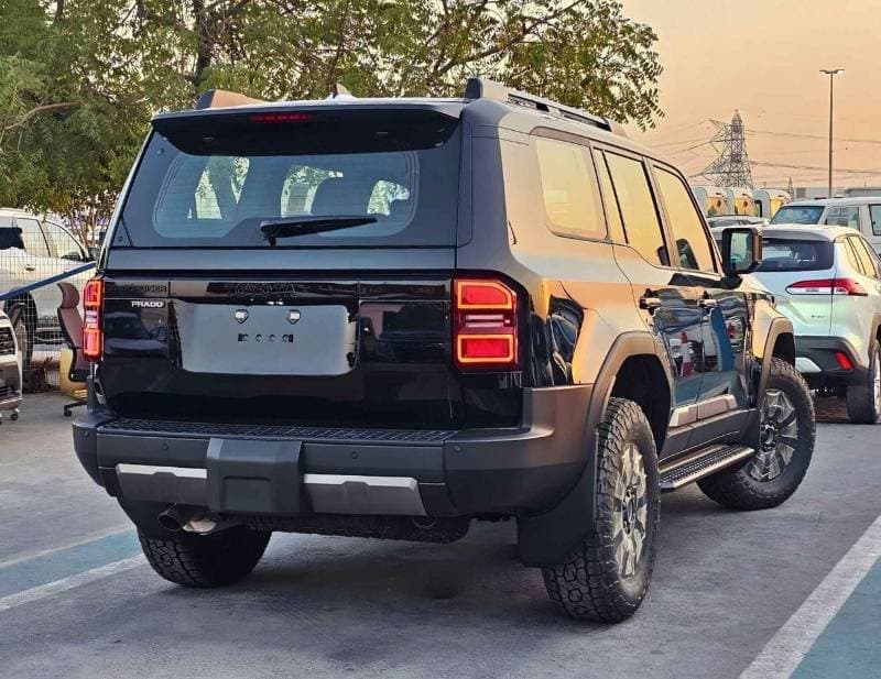 2026 Toyota Prado ADVENTURE thumbnail 5