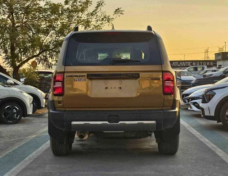 2026 Toyota Prado ADVENTURE thumbnail 3