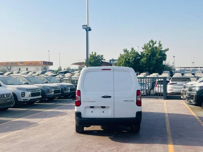 2026 Citroen Berlingo STANDARD thumbnail 3