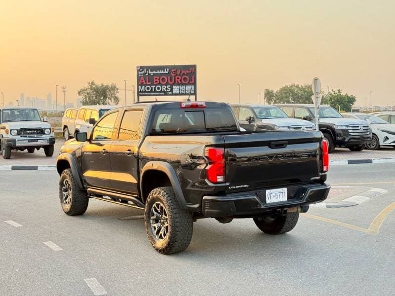 2023 Chevrolet Colorado ZR2 thumbnail 4