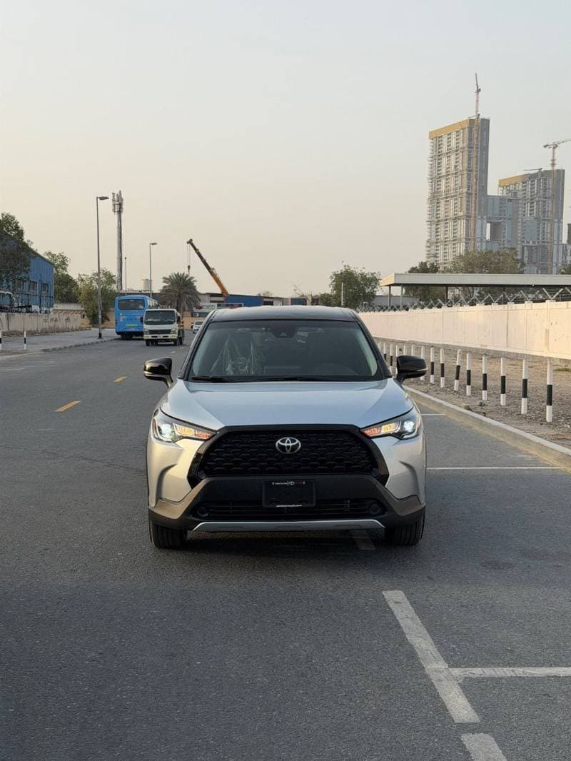 2024 Toyota Corolla Cross STANDARD thumbnail 3