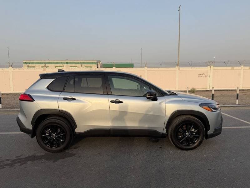 2024 Toyota Corolla Cross STANDARD thumbnail 7