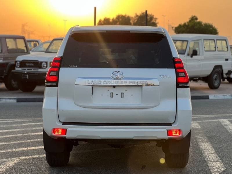 2018 Toyota Prado thumbnail 5
