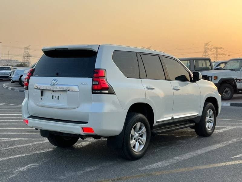 2018 Toyota Prado thumbnail 6