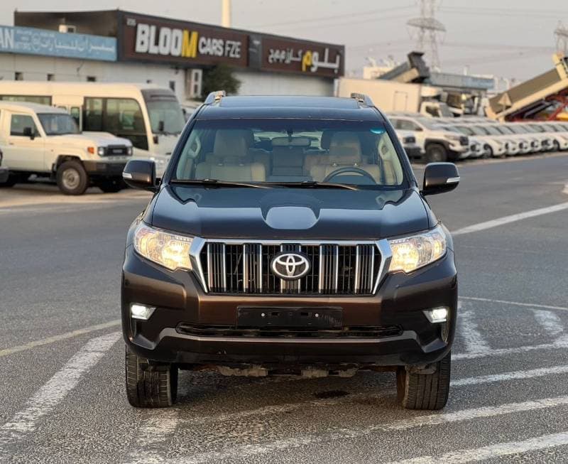 2022 Toyota Prado thumbnail 3