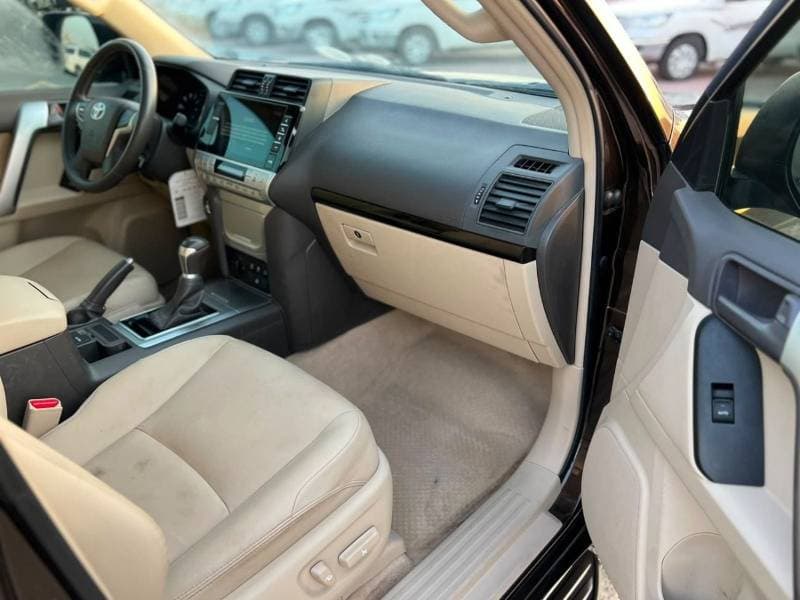 2022 Toyota Prado thumbnail 7