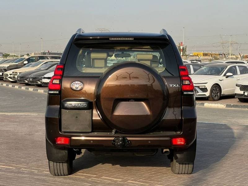 2022 Toyota Prado thumbnail 6