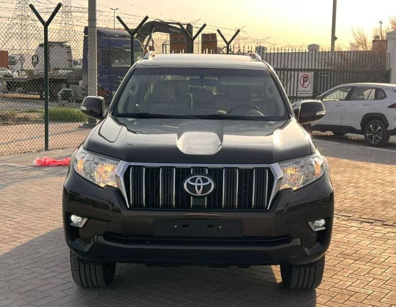 2022 Toyota Prado thumbnail 2