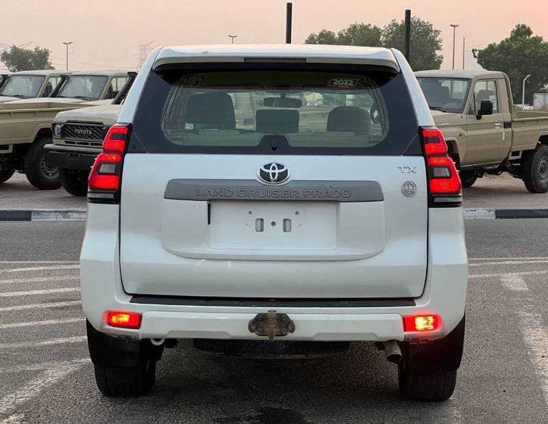 2022 Toyota Prado TXL1 thumbnail 5