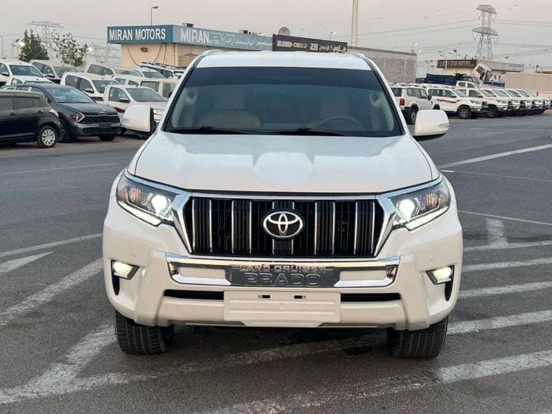 2019 Toyota Prado TX L thumbnail 3