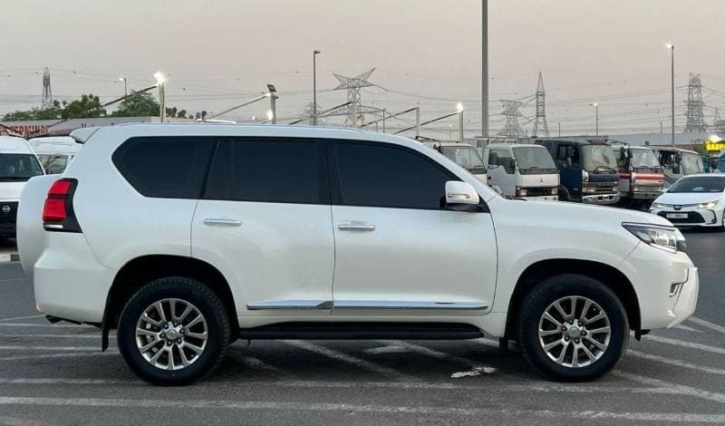 2019 Toyota Prado TX L thumbnail 5