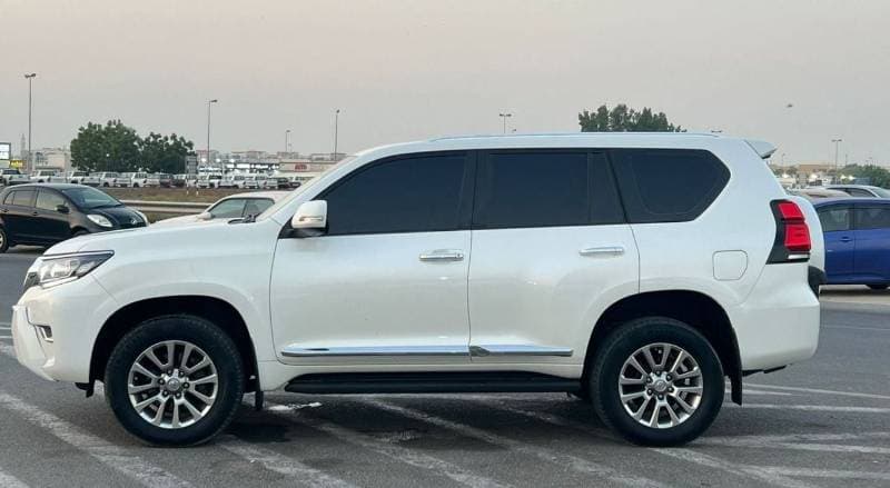 2019 Toyota Prado TX L thumbnail 4