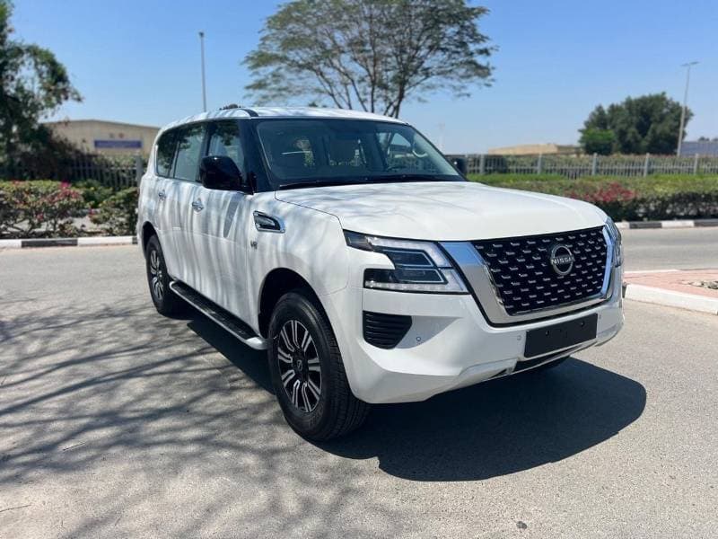 2024 Nissan Patrol LE T2 thumbnail 2