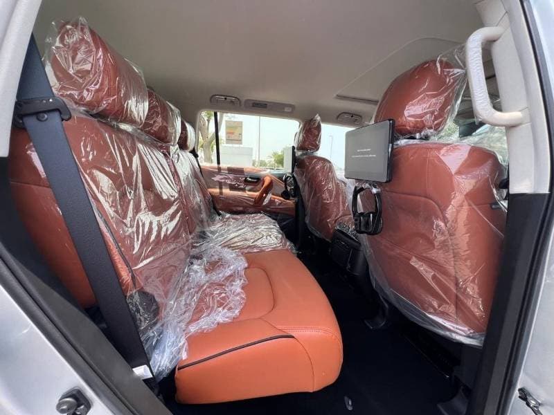 2024 Nissan Patrol LE T2 thumbnail 8