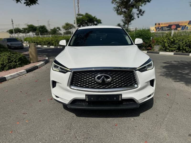 2021 Infiniti QX50 LUXE thumbnail 2