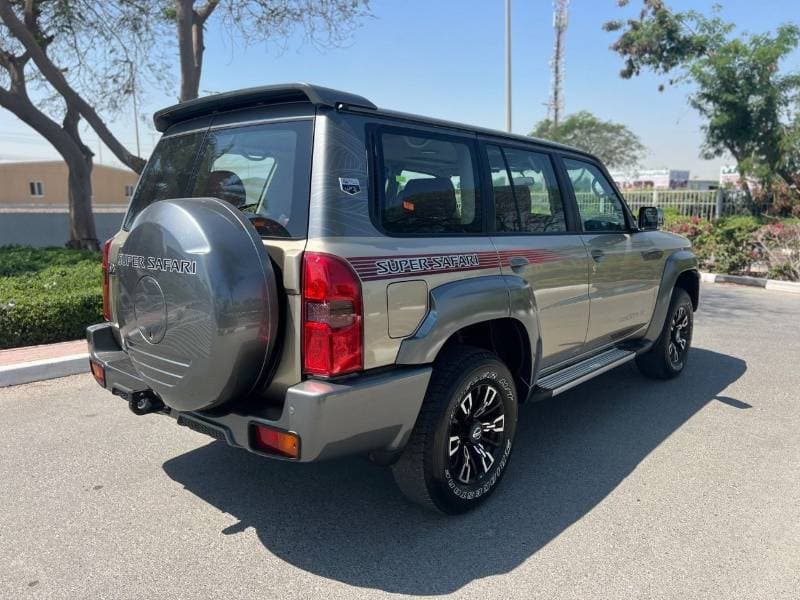 2024 Nissan Patrol SUPER SAFARI thumbnail 8