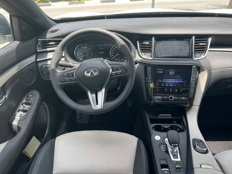2024 Infiniti QX55 ESSENTIAL thumbnail 6
