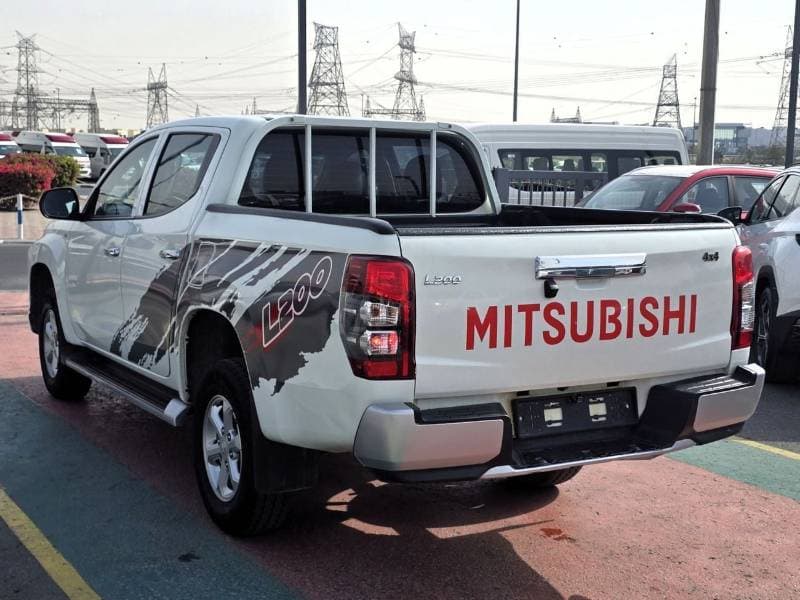 2022 Mitsubishi L200 GLX TOP thumbnail 6
