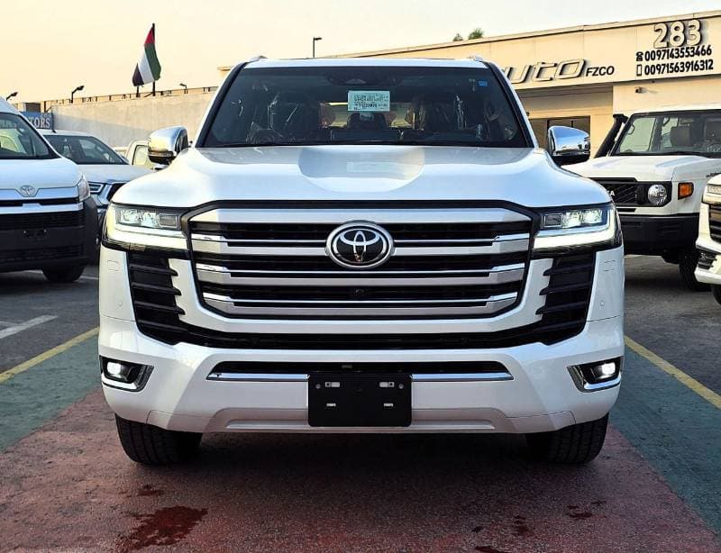 2026 Toyota Land Cruiser VXR thumbnail 2