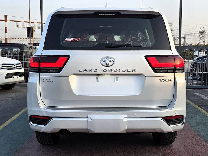 2026 Toyota Land Cruiser VXR thumbnail 7