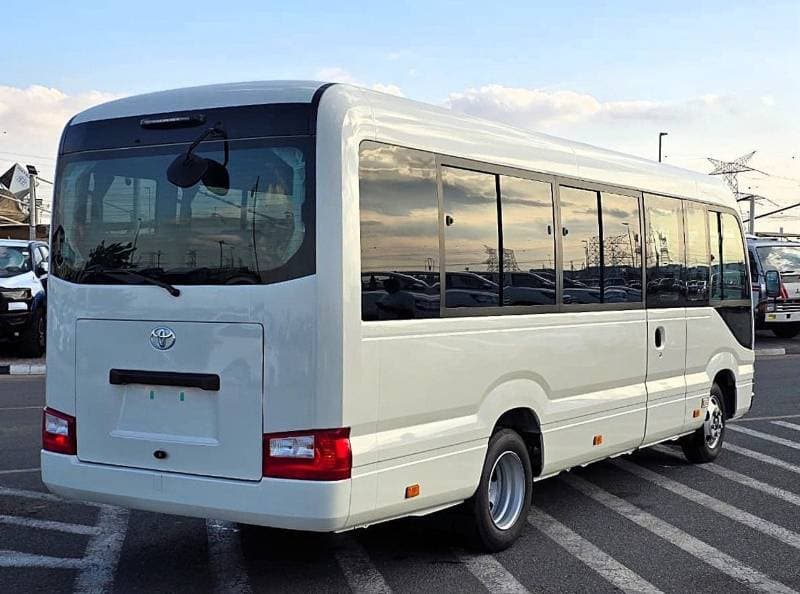 2026 Toyota Coaster thumbnail 8