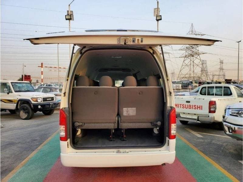 2026 Toyota Hiace GL thumbnail 8