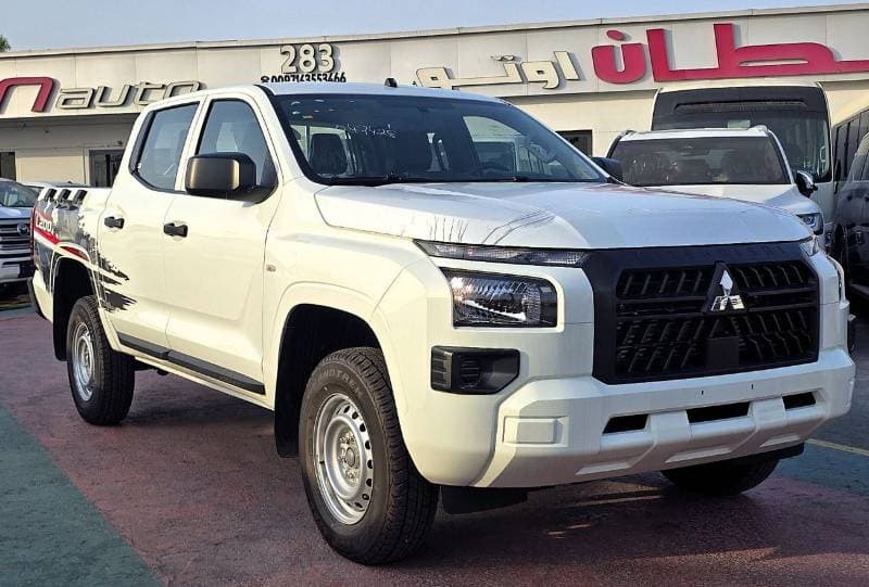 2026 Mitsubishi L200 Mitsubishi L200 Pick Up M_Line thumbnail 3