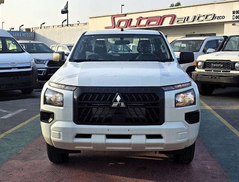 2026 Mitsubishi L200 Mitsubishi L200 Pick Up M_Line thumbnail 2