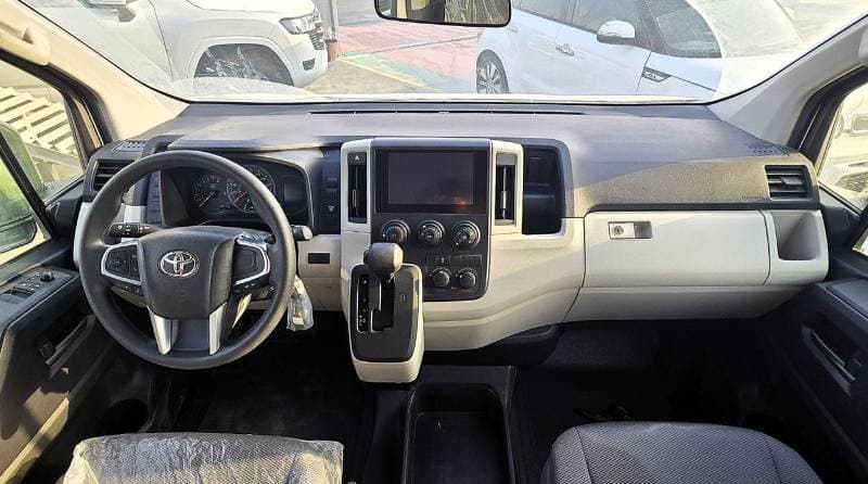 2026 Toyota Hiace DX thumbnail 8