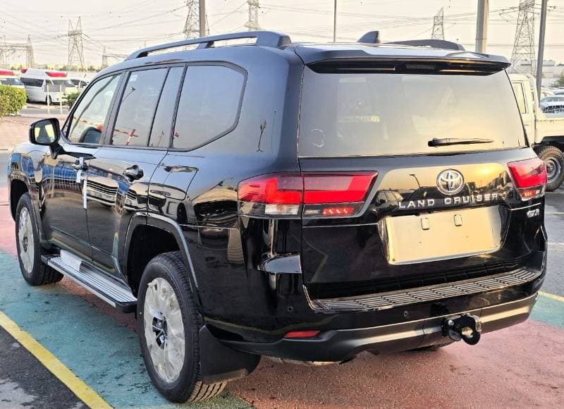 2026 Toyota Land Cruiser GXR thumbnail 6