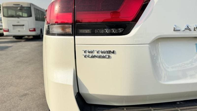2026 Toyota Land Cruiser GXR thumbnail 3