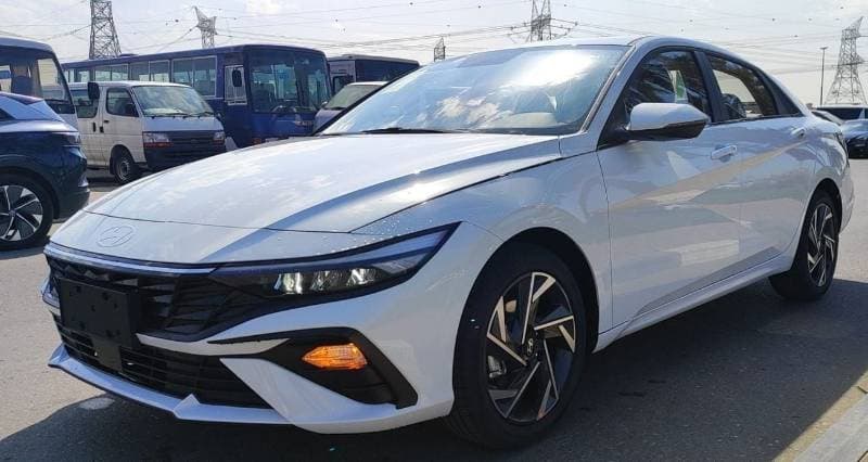 2025 Hyundai Elantra SMART thumbnail 3
