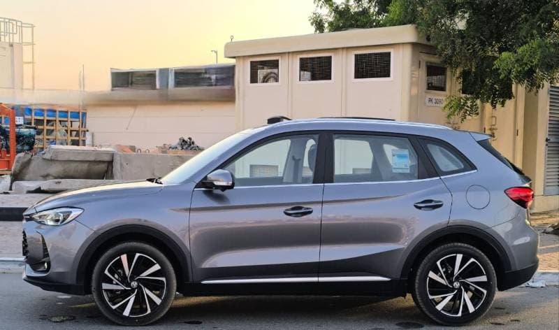 2025 MG ZS LUX thumbnail 3