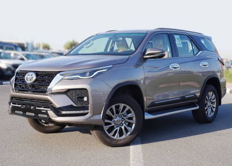 2026 Toyota Fortuner SR5