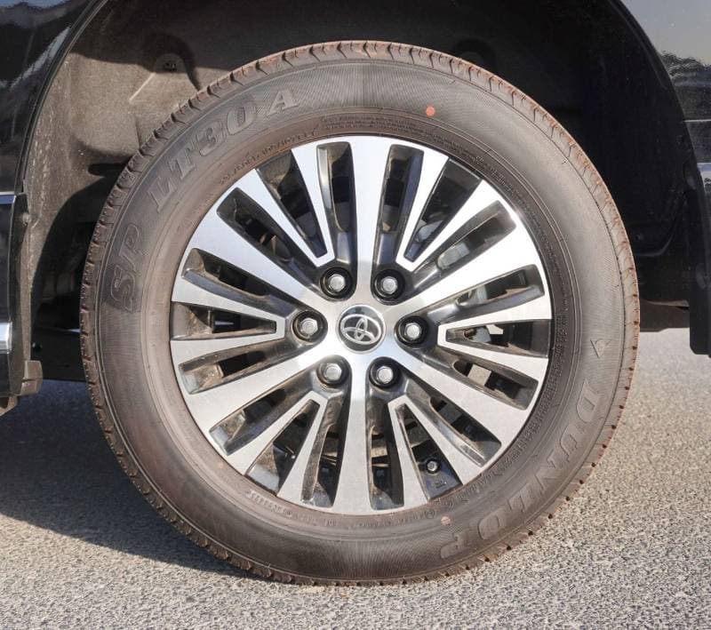 2026 Toyota Granvia PREMIUM thumbnail 6