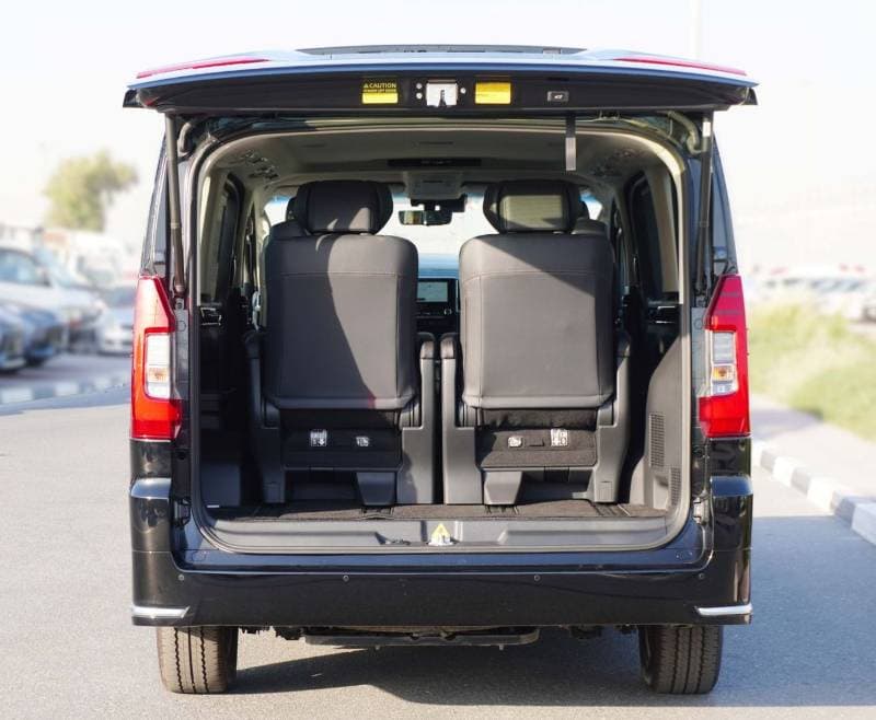 2026 Toyota Granvia PREMIUM thumbnail 8