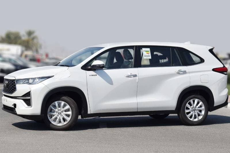 2025 Toyota Innova HYCROSS