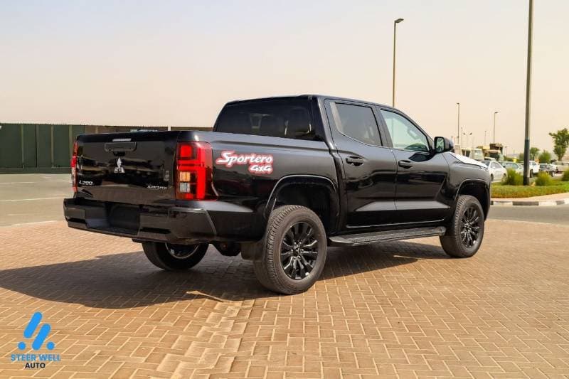 2027 Mitsubishi L200 Sportero thumbnail 4
