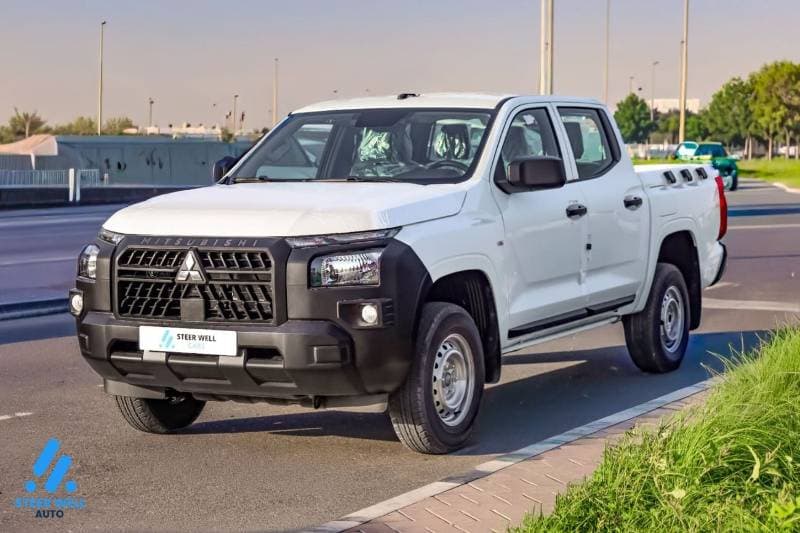 2027 Mitsubishi L200 GL thumbnail 3