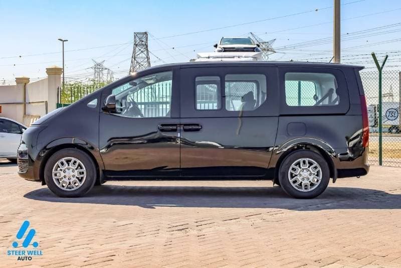 2024 Hyundai Staria COMFORT thumbnail 8