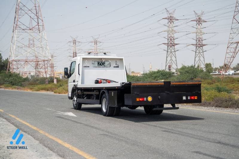 2026 Mitsubishi Canter STANDARD thumbnail 4