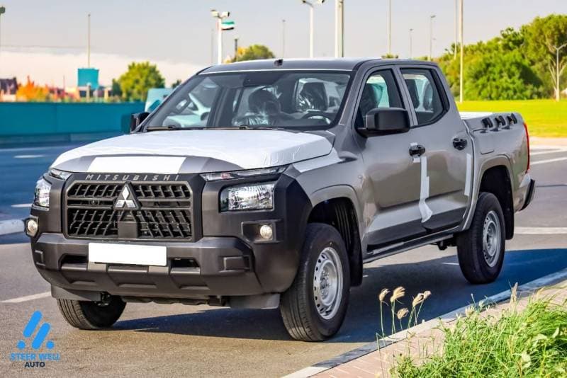2027 Mitsubishi L200 GL thumbnail 3