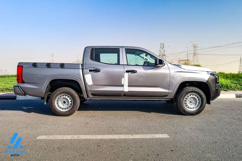 2027 Mitsubishi L200 GL thumbnail 5