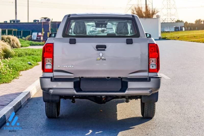 2027 Mitsubishi L200 GL thumbnail 8